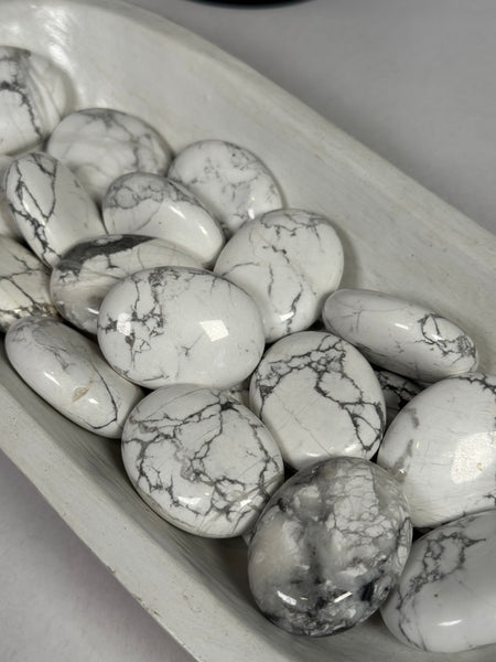 Howlite Palms - mystery