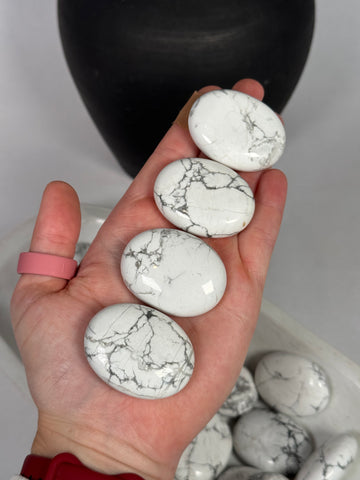 Howlite Palms - mystery