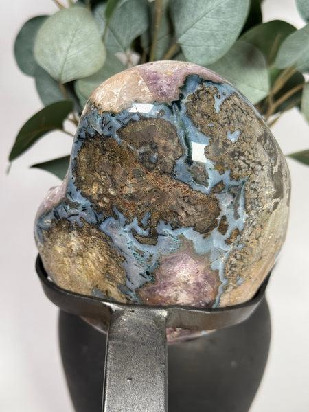 Amethyst x Calcite w/ Stand - 120A