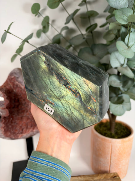 Labradorite Free Form - 179