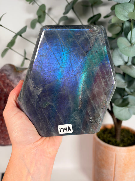 Labradorite Free Form - 179A