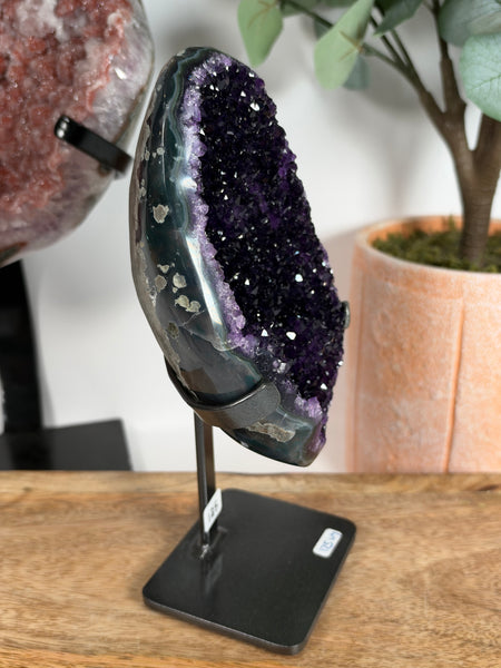 Uruguayan Amethyst w Stand - 125