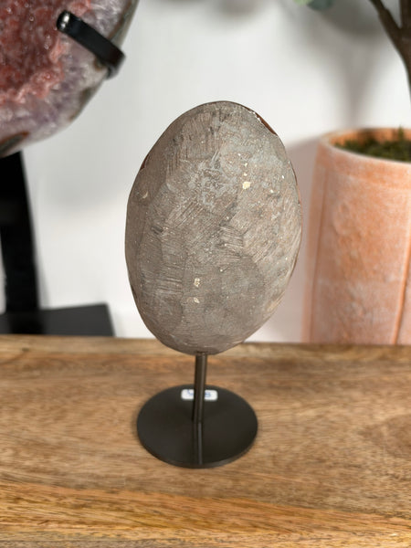 Uruguayan Amethyst w Stand - 85