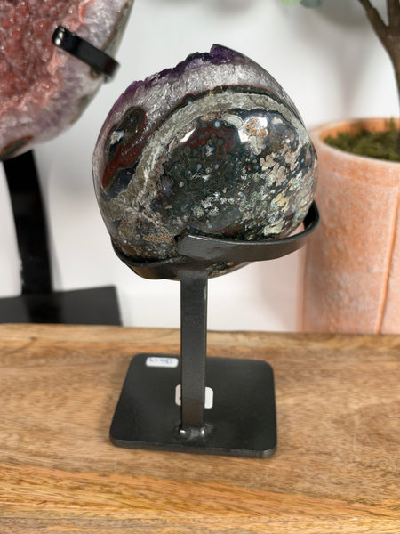 Uruguayan Amethyst w Stand - 130B